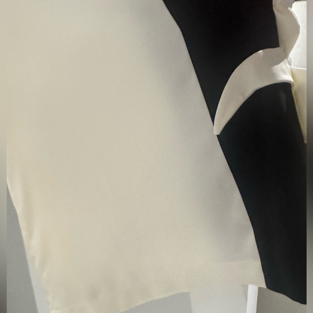High waisted wide legged palazzo pant. Made in Moldova
Artisanal
Vegan - Picture 10 of 12